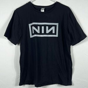 🔥🔥 NIN NINE INCH NAILS Band Concert Music Tee - Women Sz Medium - EXCELLENT